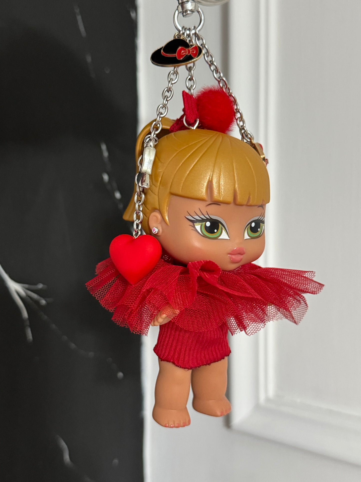 Baby Fianna - Red Bombshell