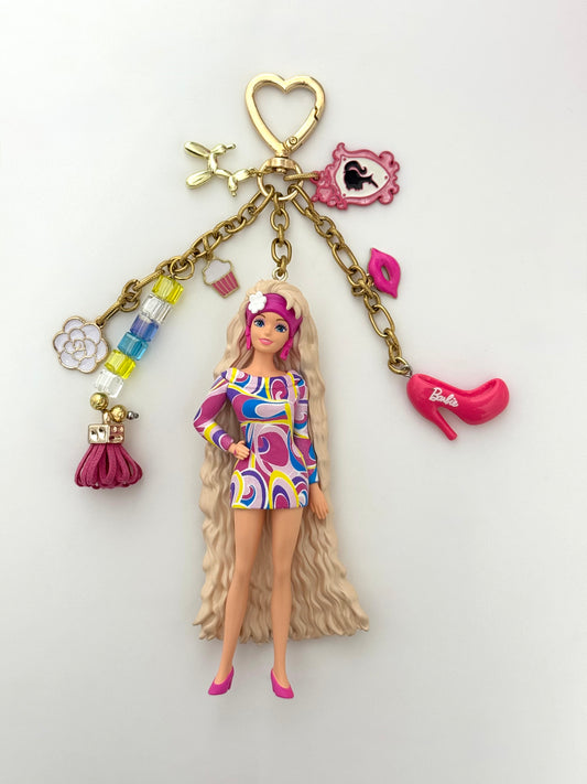 Pop Mart Barbie Style Icon - 1992 Totally Hair
Barbie