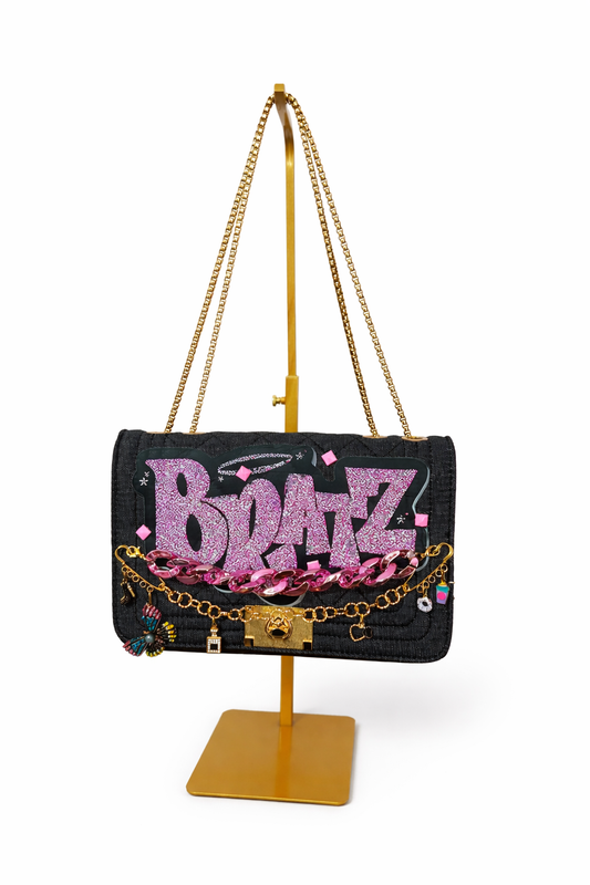 Denim Charm Bag – Borsa Trapuntata con Catena e Charms Y2K