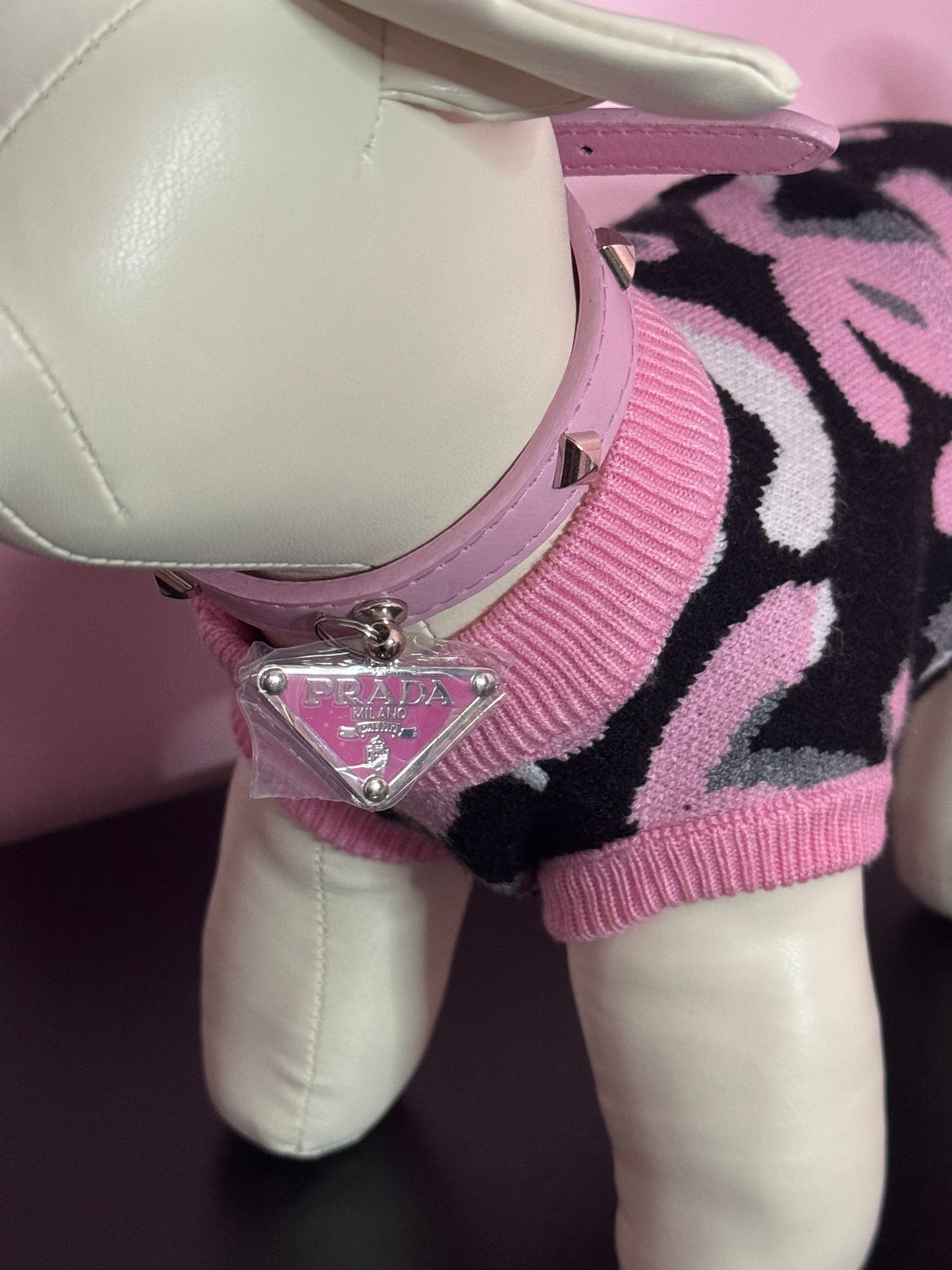 Collare chiodo rosa