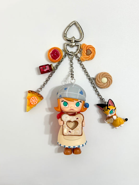 Molly Carb Lover - Heart To Heart Toast