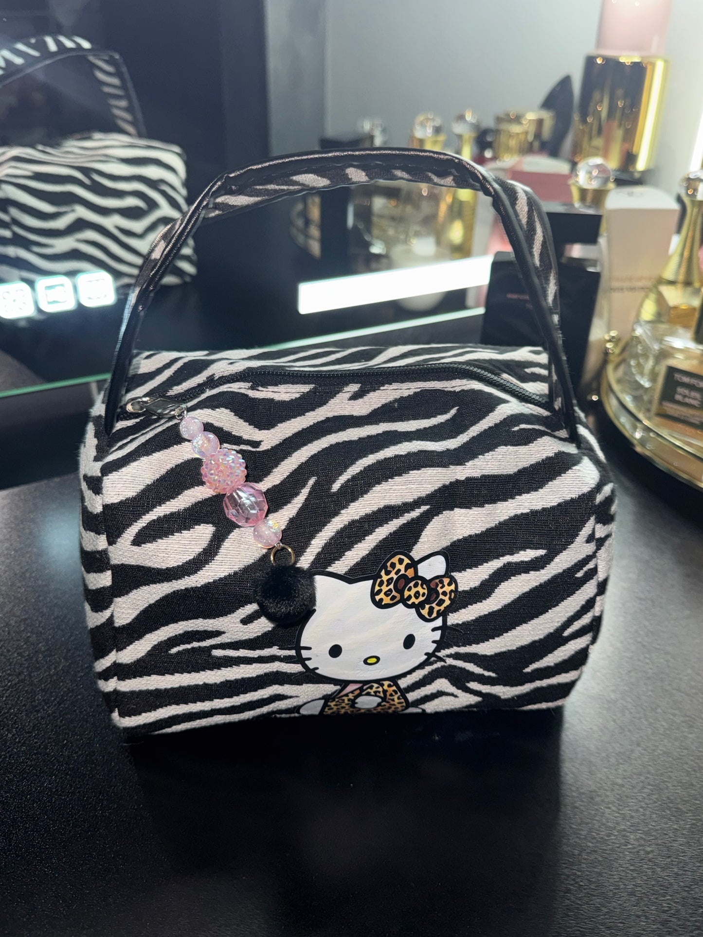 Hello kitty beauty bag Zebrata