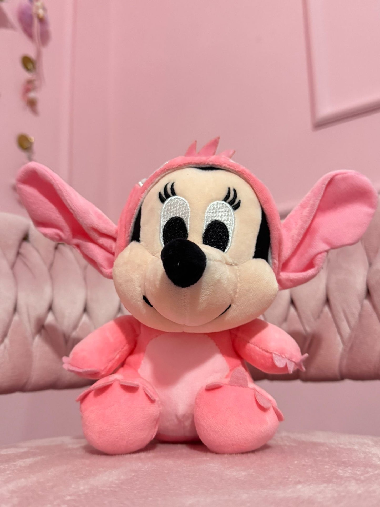 Peluche Stitch X Topolino
Peluche Stitch Angel X Minnie 25cm