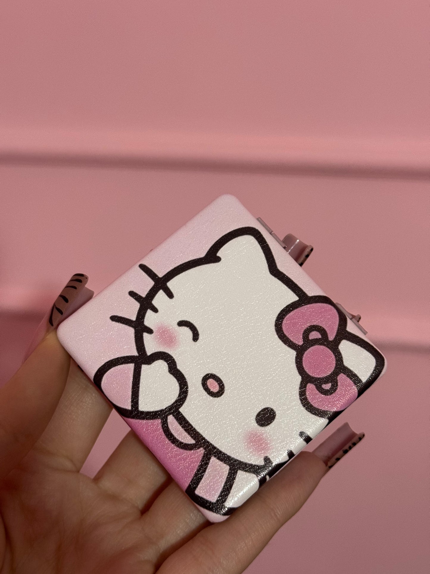 Specchietto Hello Kitty