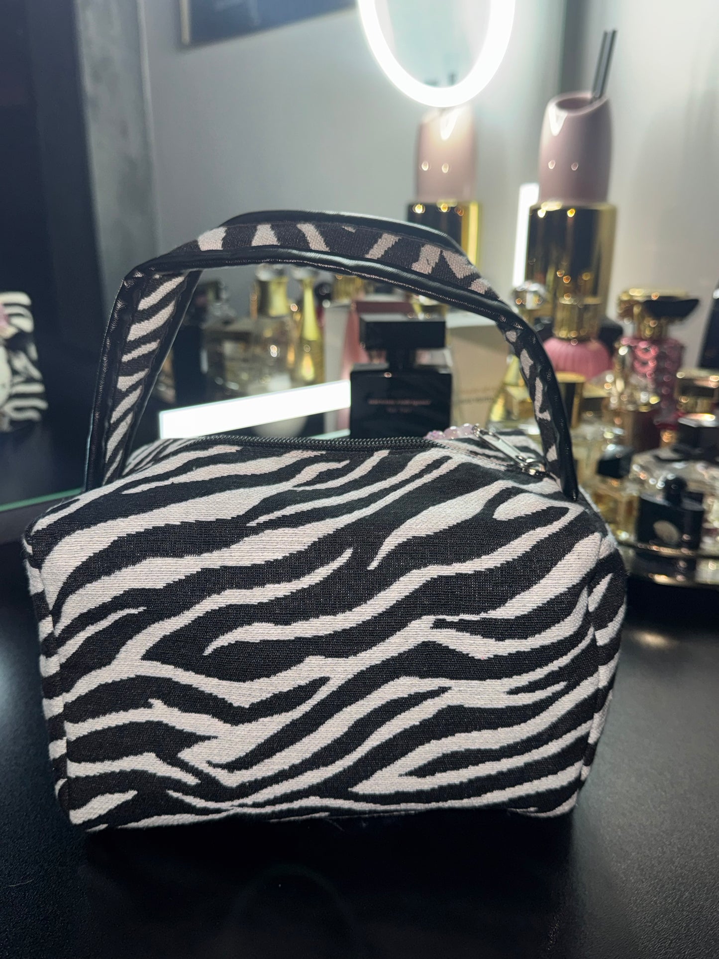 Hello kitty beauty bag Zebrata