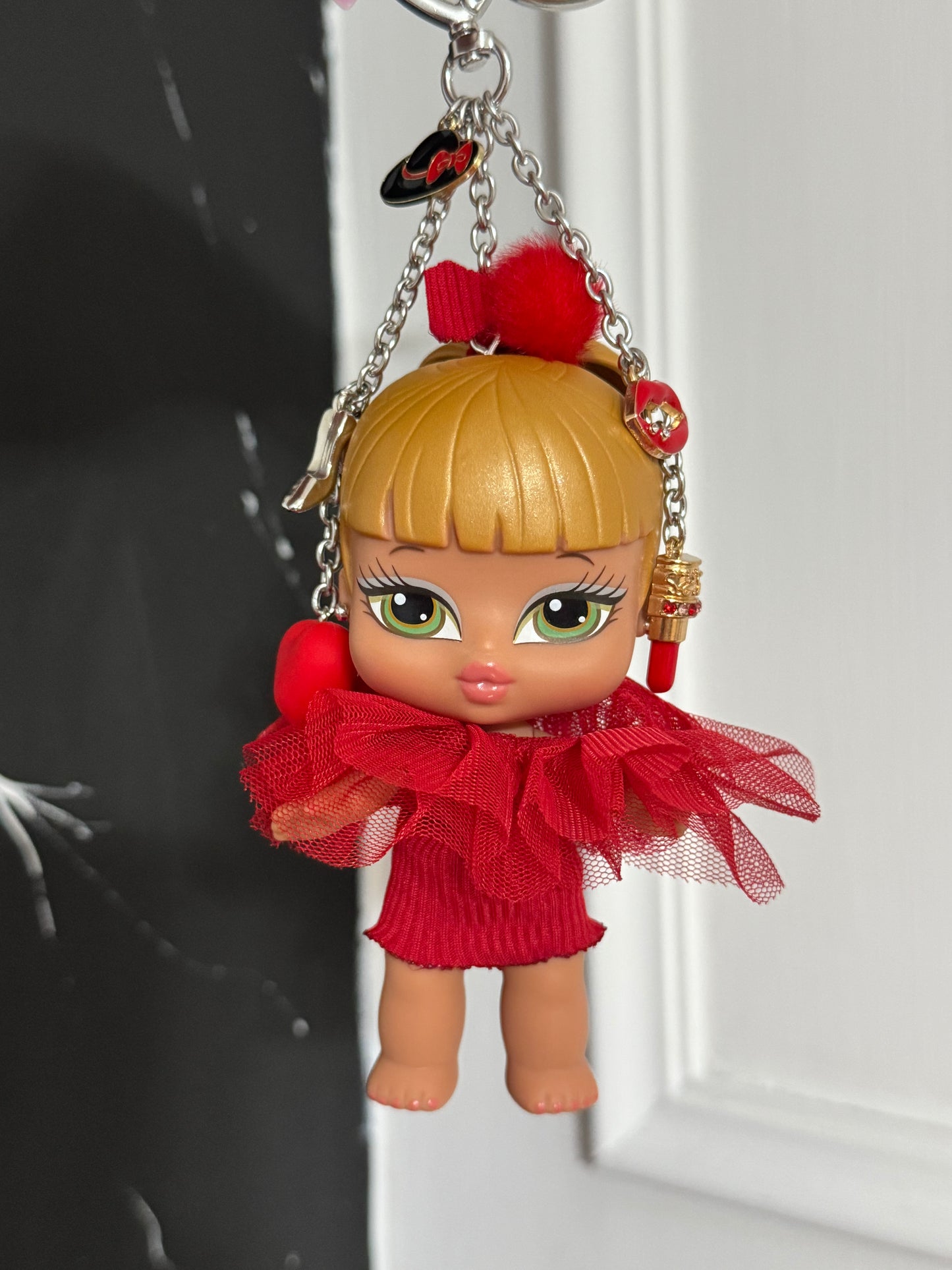 Baby Fianna - Red Bombshell